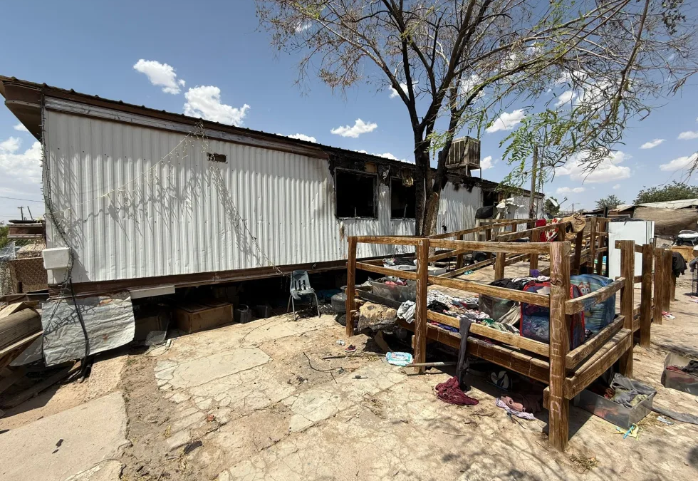 Familia pide apoyo comunitario tras perder todas su pertenecias y mascotas en un incendio