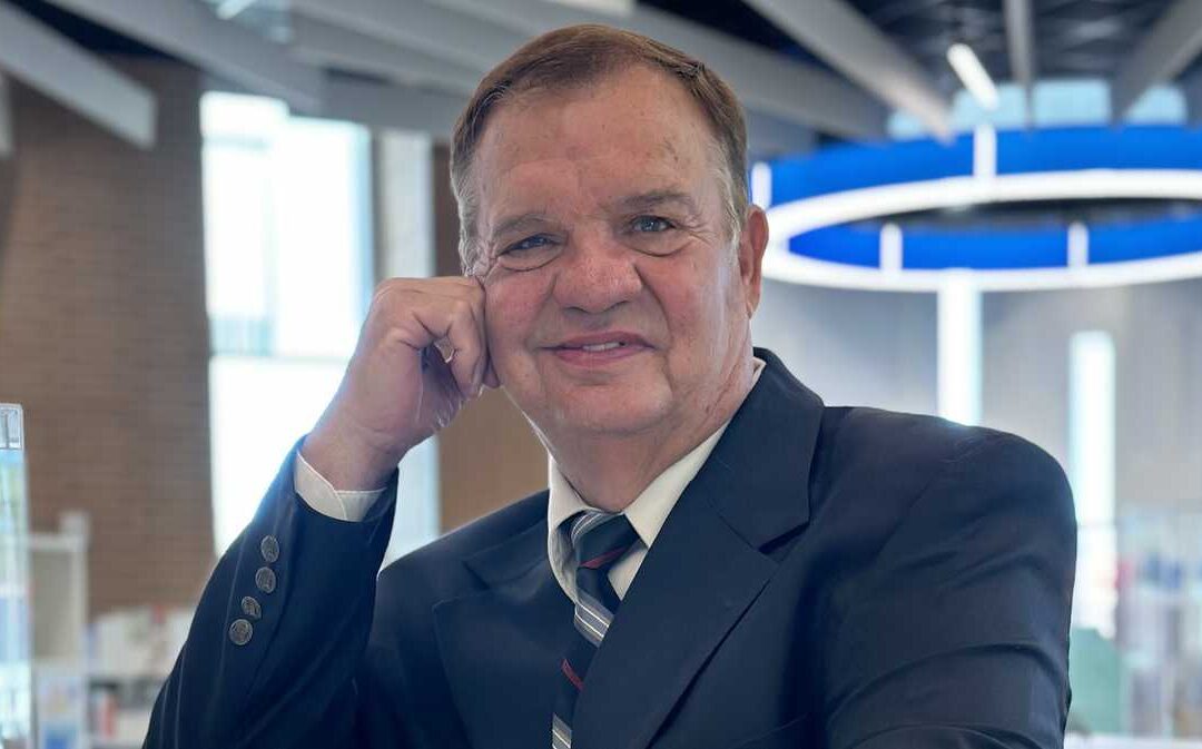 Eddie Varela busca alcaldía de Albuquerque con propuestas de seguridad y orden público