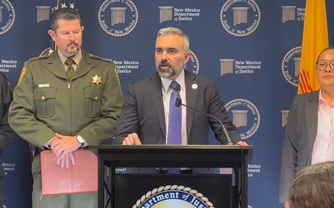 Nuevo México refuerza rastreo de armas usadas en crímenes con centro de inteligencia