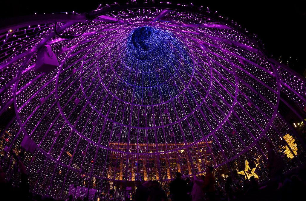 Luces Navideñas en Denver: Una Tradición que Perdura Hasta el National Western Stock Show