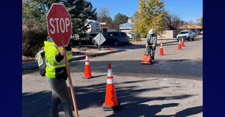 Se instalan más reductores de velocidad para reducir la velocidad de conductores en Albuquerque