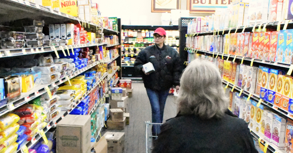 Campaña comunitaria de Albuquerque ayuda a adulta mayor a salir de la indigencia tras ocho años