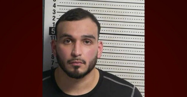 Exagente del alguacil de Doña Ana, Joshua Benjamin Montelongo, enfrenta cargos de abuso sexual