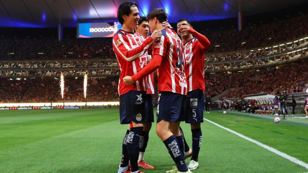 Delantero de Chivas Considera Fichaje con el Atlante: Rumores Crecen