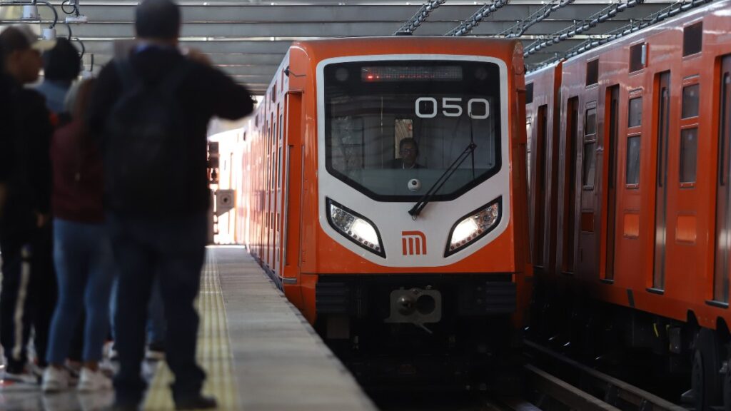 Horarios del Metro CdMx y Metrobús para el Año Nuevo: ¡Planifica tu Viaje!