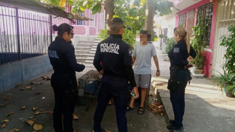Michoacán: Policía Municipal Rescata a Mujer de 68 Años y su Nieto de un Secuestro Virtual