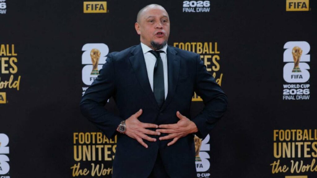 Roberto Carlos aclara que está bien y no sufrió un paro cardiaco