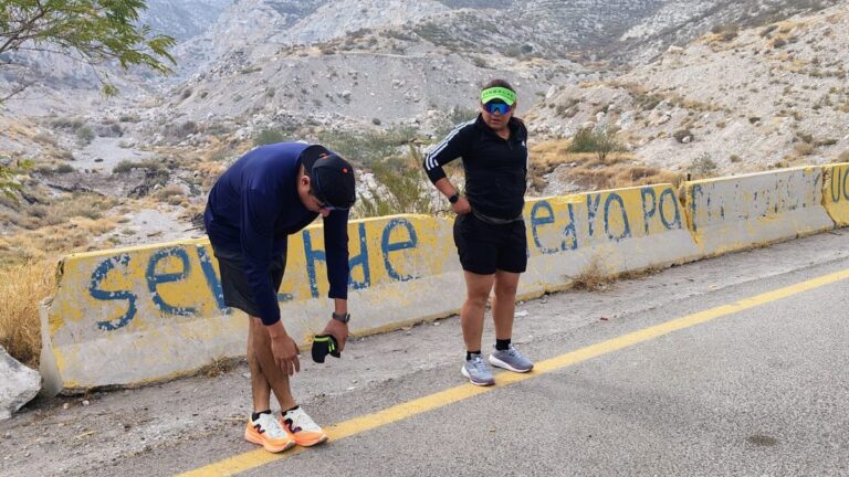 La Pareja Lagunera se Prepara para el Maratón Lala: Un Inicio de Año Activo