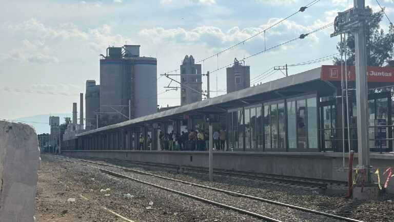 Impacto del Aumento de Tarifa en la Línea 4 del Tren Ligero: Usuarios Expresan Preocupaciones sobre Seguridad y Obras Inconclusas