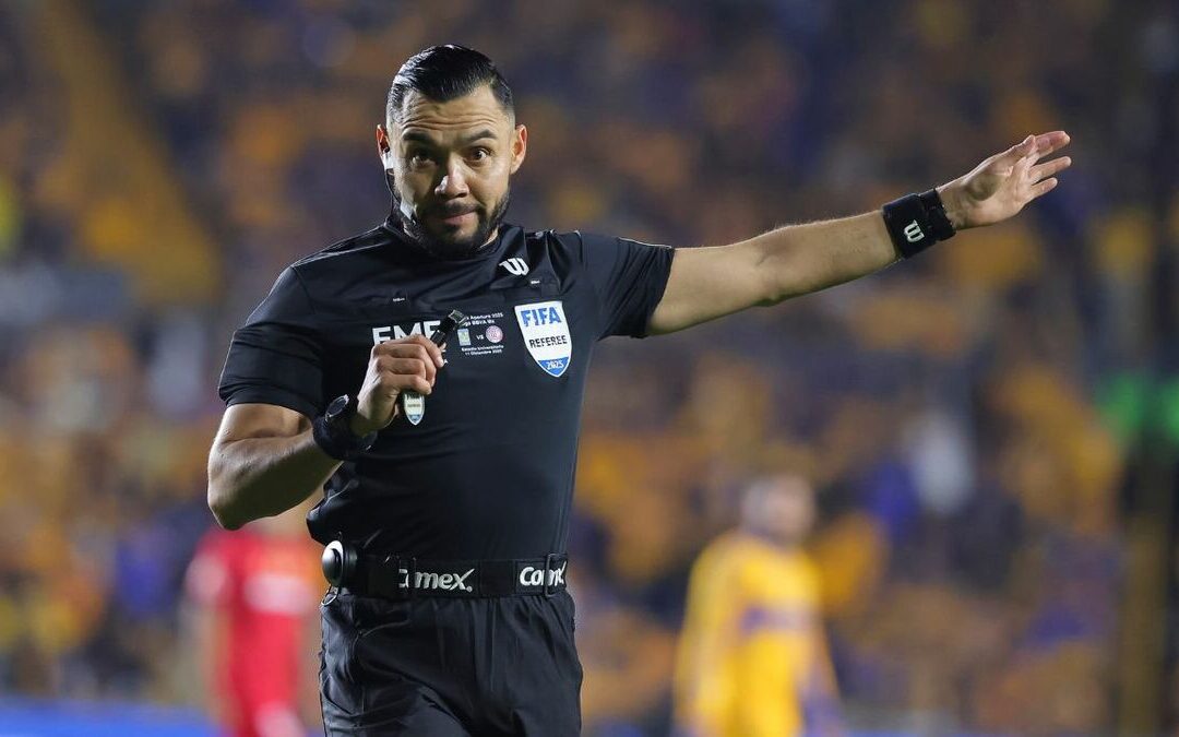 Pollo Ortiz advierte: ‘Los equipos deportivos van a vetar árbitros extranjeros’