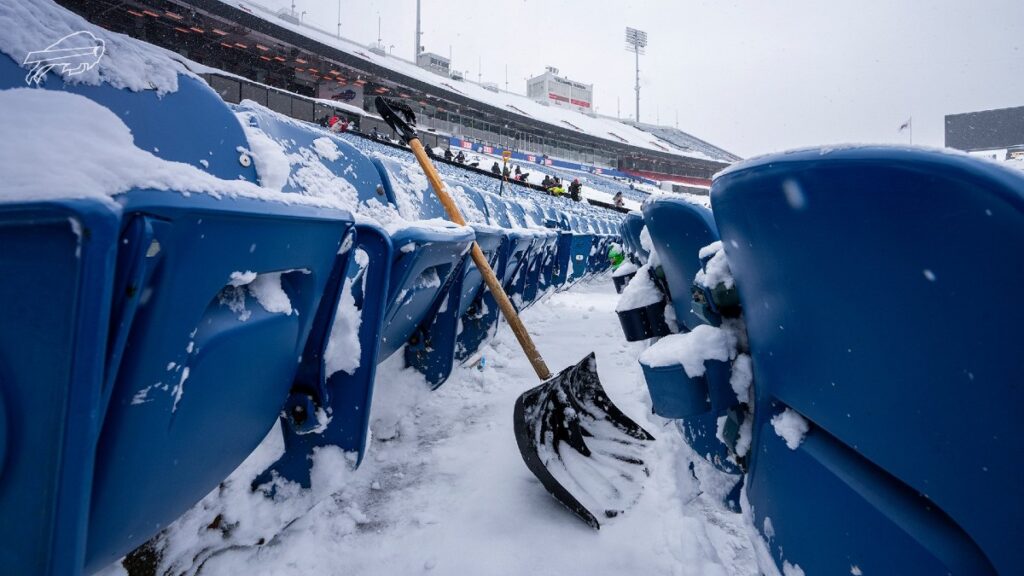 Los Bills Invitan a sus Aficionados a Ayudar a Retirar la Nieve del Highmark Stadium: ¡Conoce los Beneficios!