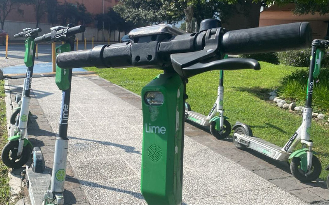 Scooters Eléctricos Transforman el Transporte Urbano en la Zona Tec de Monterrey