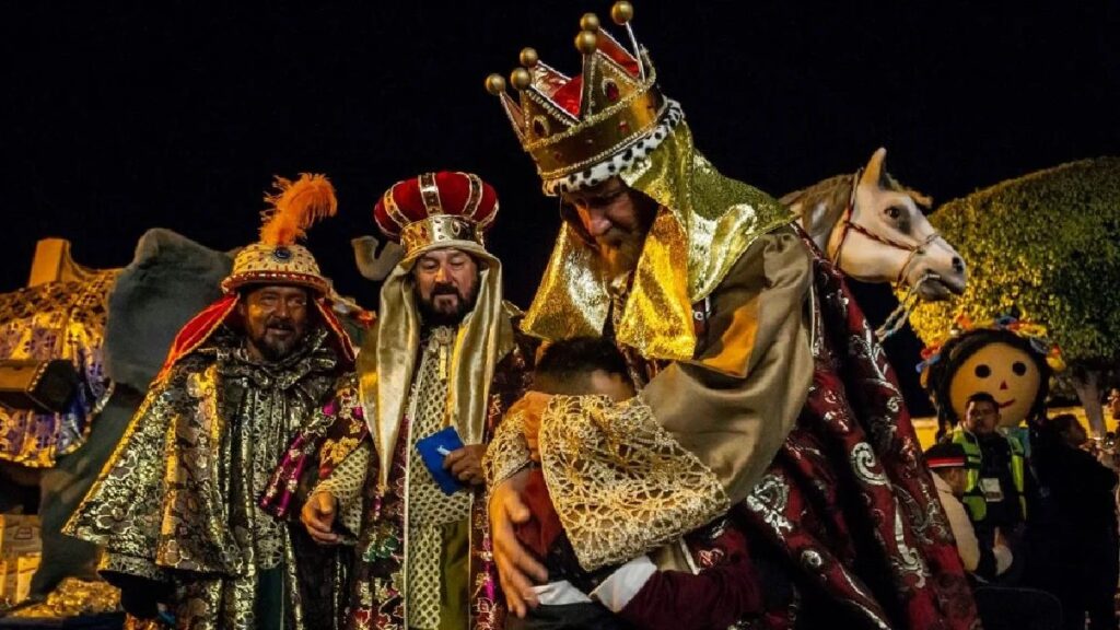 Descubre la Cabalgata de Reyes Magos 2024 en Querétaro: Un Evento Imperdible