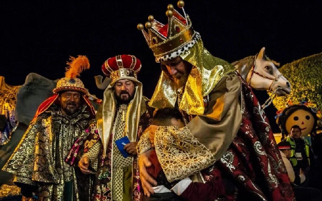 Descubre la Cabalgata de Reyes Magos 2024 en Querétaro: Un Evento Imperdible