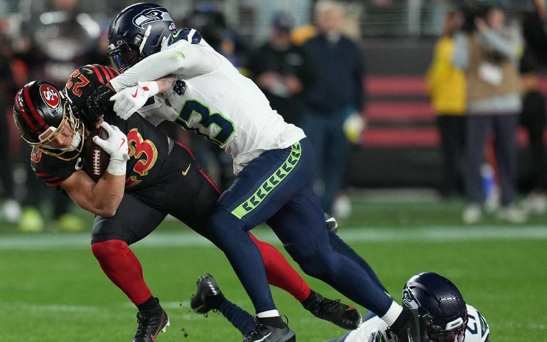 Los Seahawks triunfan sobre los 49ers y aseguran la cima del Oeste en la NFL
