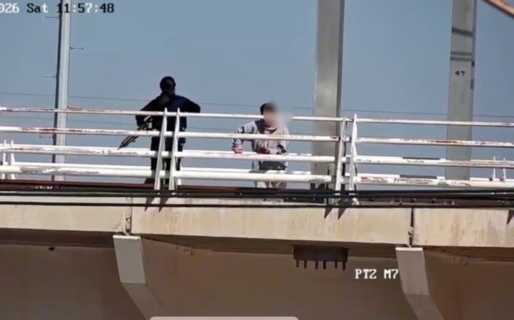 Rescate Heroico por Policías de Tlaquepaque: Mujer Salvada en la Central Nueva