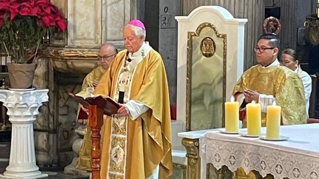 Día de Reyes: El Arzobispo de Puebla Clama por Paz y Recuerda a las 14 Víctimas del Descarrilamiento