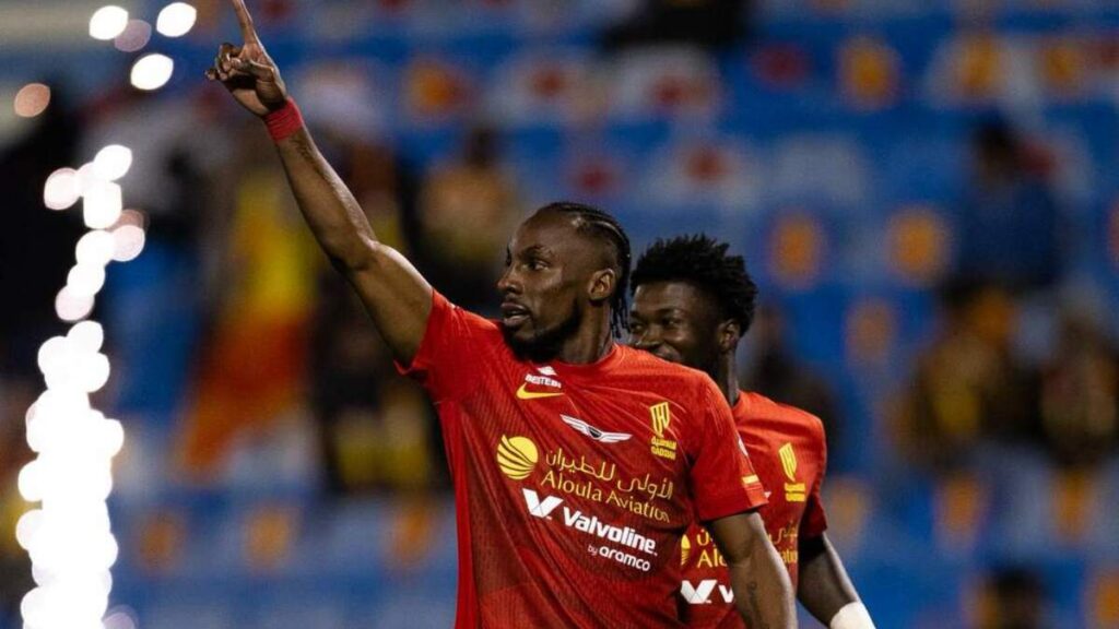 Julián Quiñones anota un gol rápido con el Al-Qadisiyah FC en solo 15 segundos