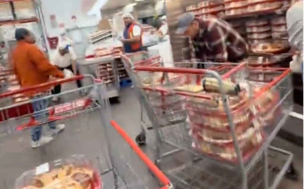 ¡Locura de Roscas! Compradores Compulsivos Captados en Costco Guadalajara