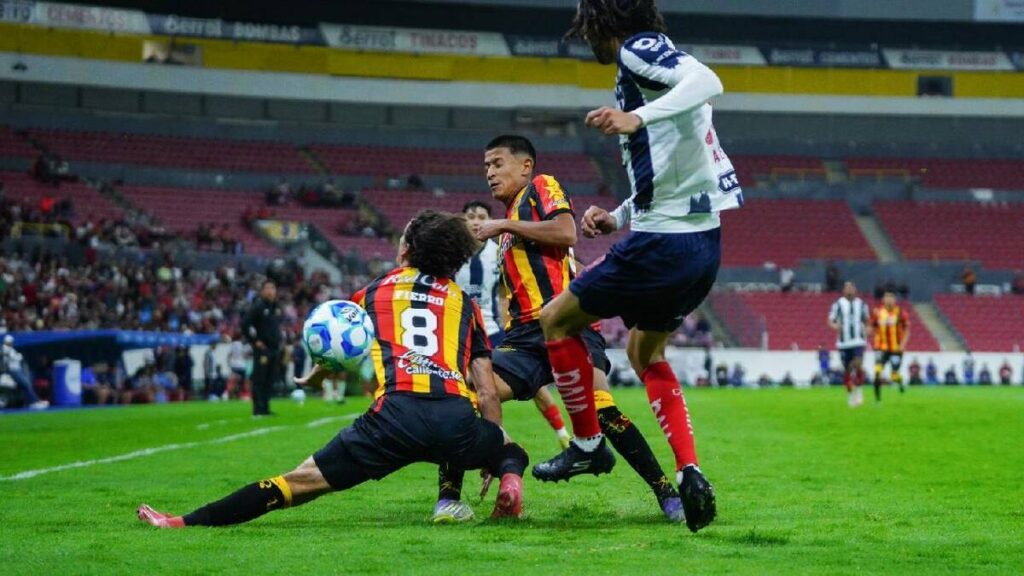 Carlos Fierro se Losing el Clausura 2026 por Ruptura de Ligamentos