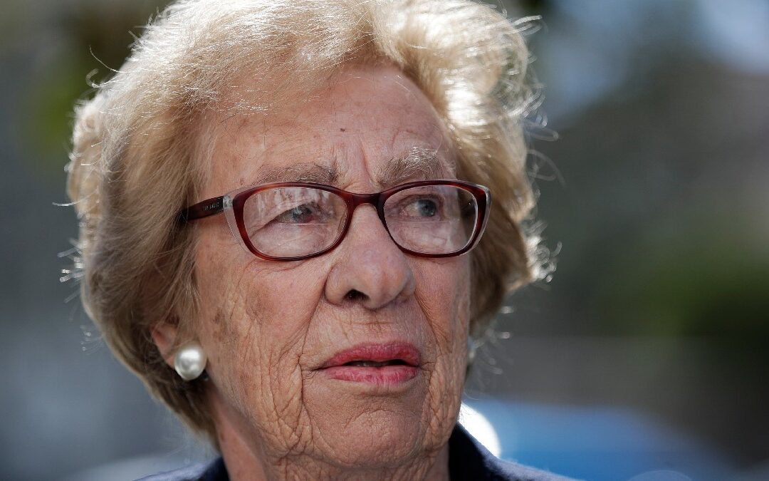 Eva Schloss, sobreviviente de Auschwitz y hermanastra de Ana Frank, muere a los 96 años
