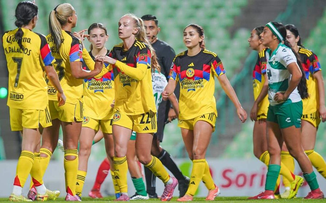 América Consigue una Valiosa Victoria en Santos: Fútbol de Alto Nivel