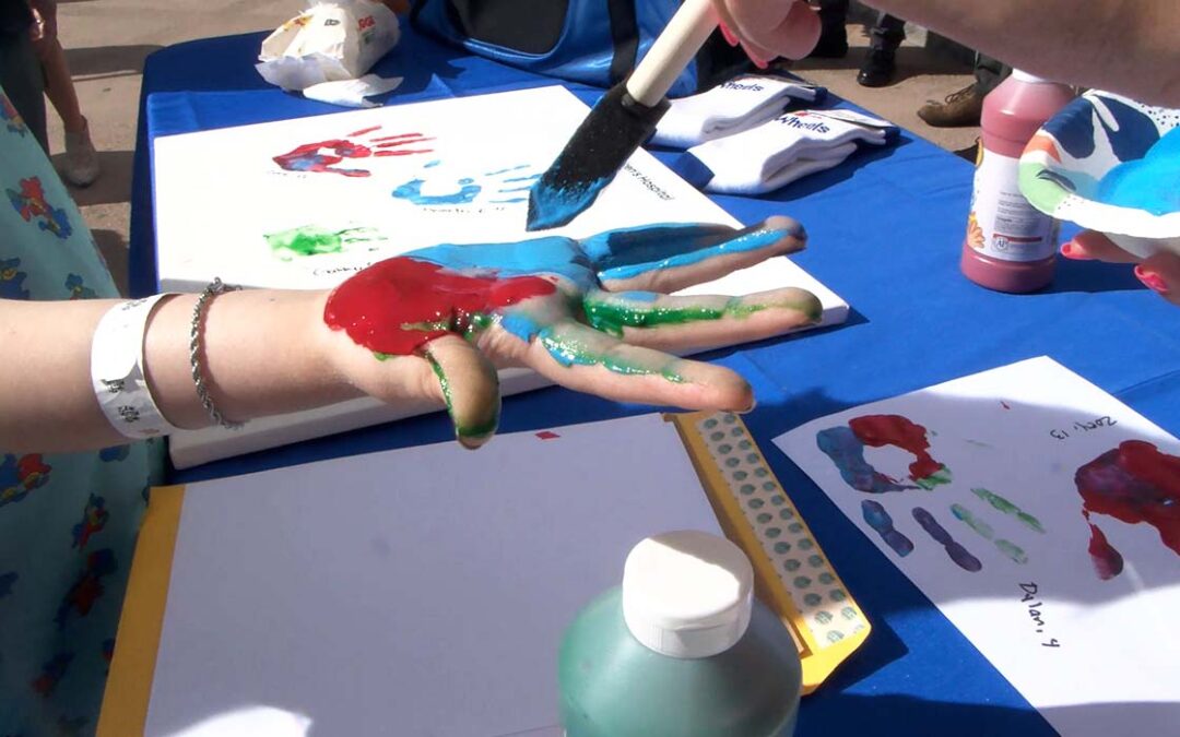 Fondos Congelados para Cuidado Infantil y Asistencia Familiar en California y Otros Estados