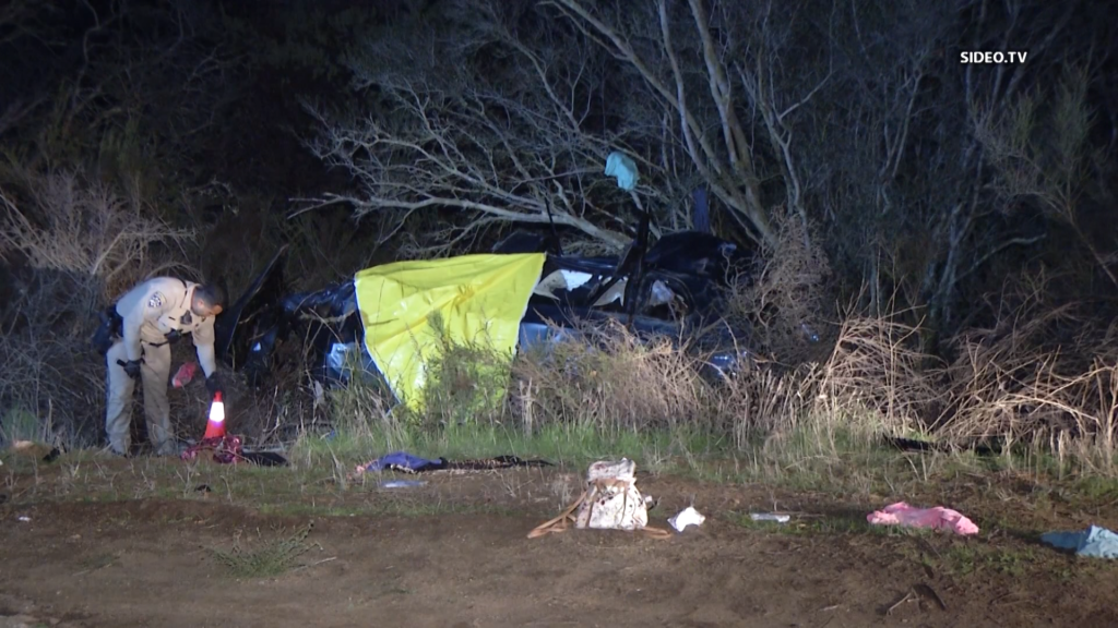 Accidente Automovilístico Fatal en Jamul: Mujer Muere Tras Volcadura