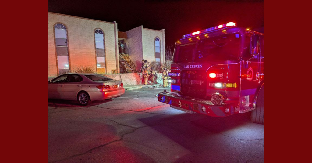 Fuere incendio daña apartamentos en Las Cruces; no se regsitran heridos