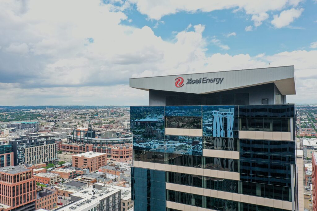 Xcel Energy Considera Apagones Preventivos en el Norte de Colorado por Riesgo de Incendios