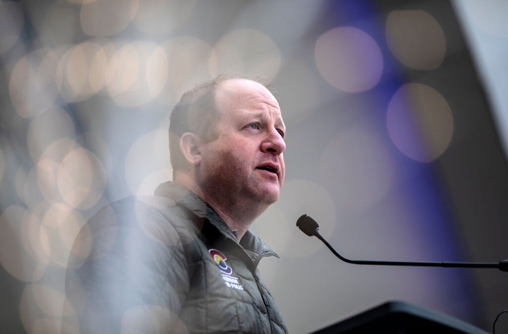 La Rendición de Cuentas del Estado: Jared Polis Presenta Logros y Desafíos en su Último Año