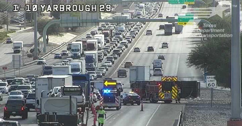 Accidente de Camión en la I-10 Este Cerca de Yarbrough: Tráfico y Rutas Alternas Recomendadas