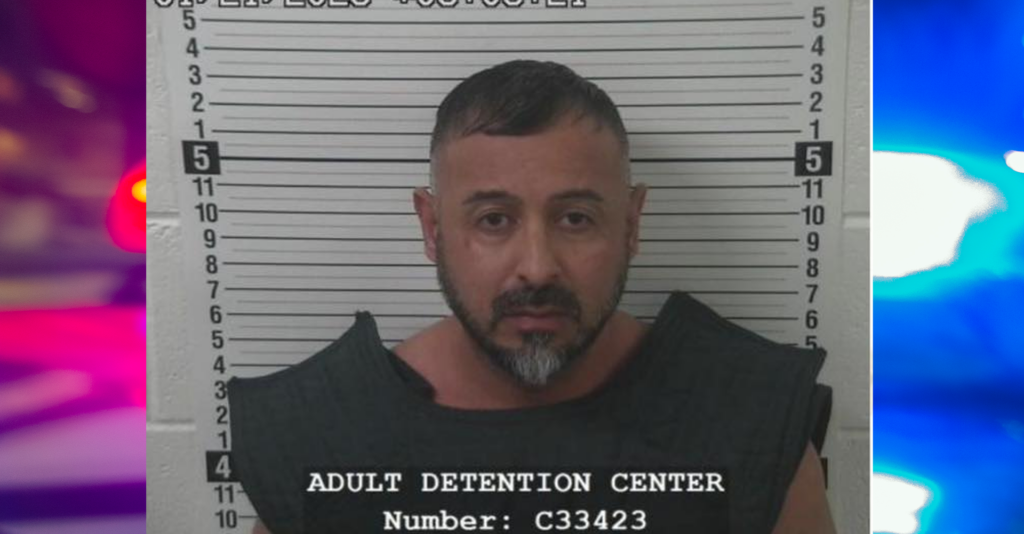 Agentes arrestan a un hombre por homicidio en el Condado de Taos