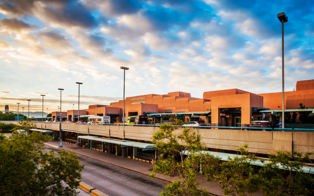 Reanudan operaciones en el Sunport de Albuquerque tras orden de resguardo