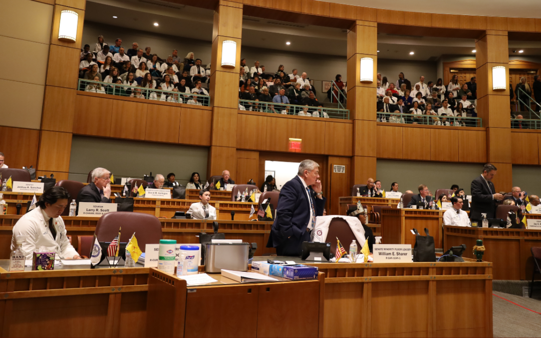Propuesta legislativa apunta a estabilizar el acceso a servicios de salud en Nuevo México