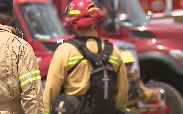 Incendio en Harlingen: Bomberos Investigando Destrucción de Casa Rodante