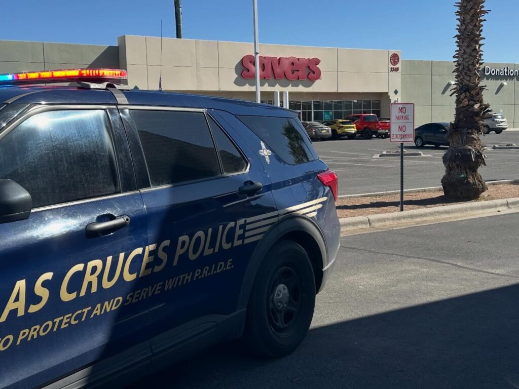 Escuadrón antibombas declara zona segura tras amenaza en centro comercial en Las Cruces