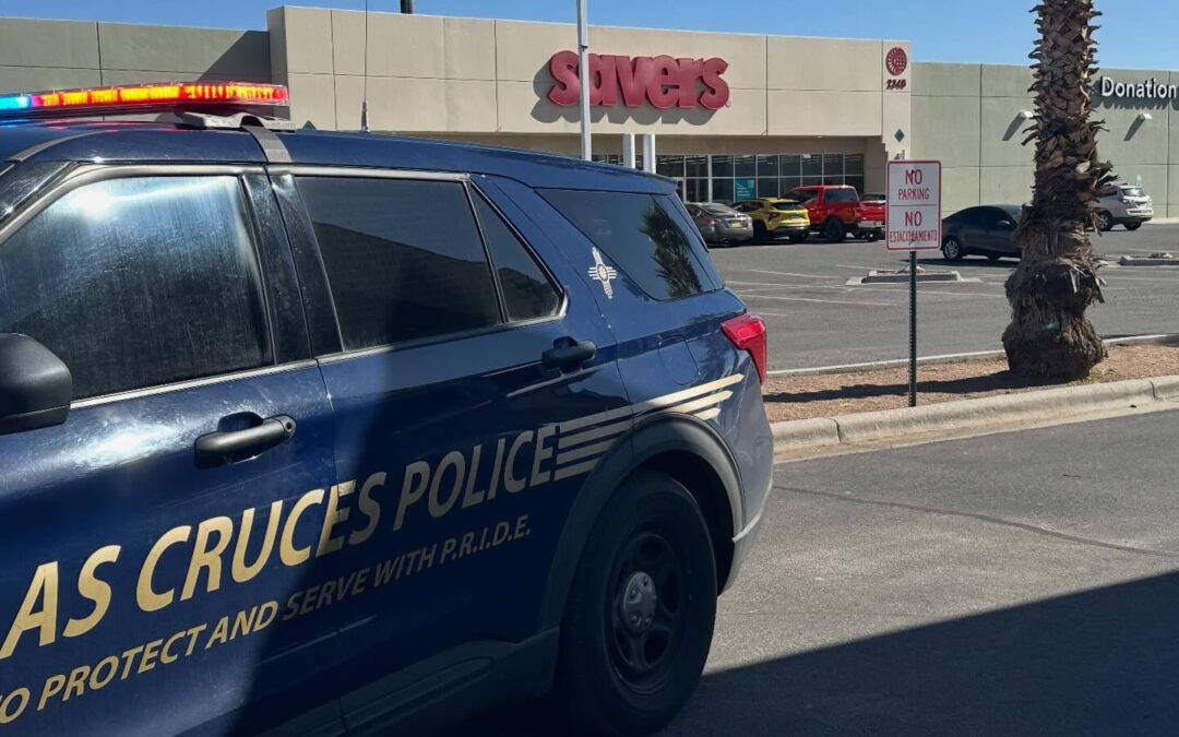 Autoridades en Las Cruces se encuentran asegurando un posible explosivo en centro comercial