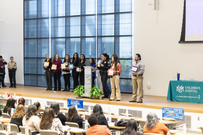 Conferencia en Albuquerque fortalece prevención del abuso infantil con participación de más de 60 agencias