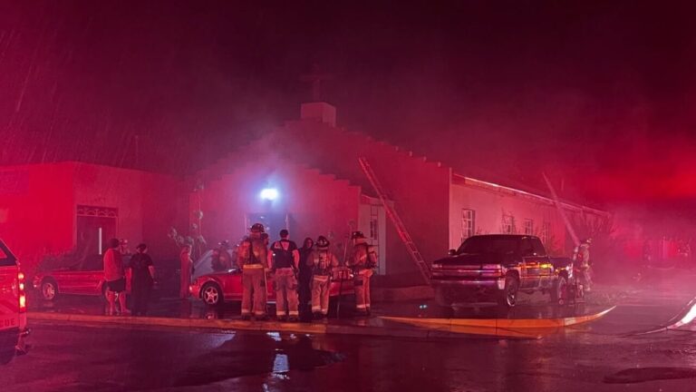 Incendio en edificio de servicios en Albuquerque no deja heridos; causa bajo investigación