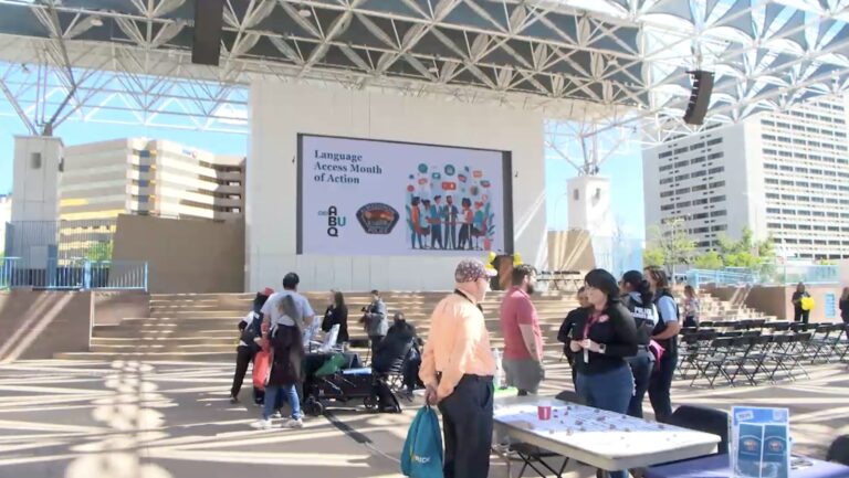 Albuquerque celebra el mes de la acceso al idioma