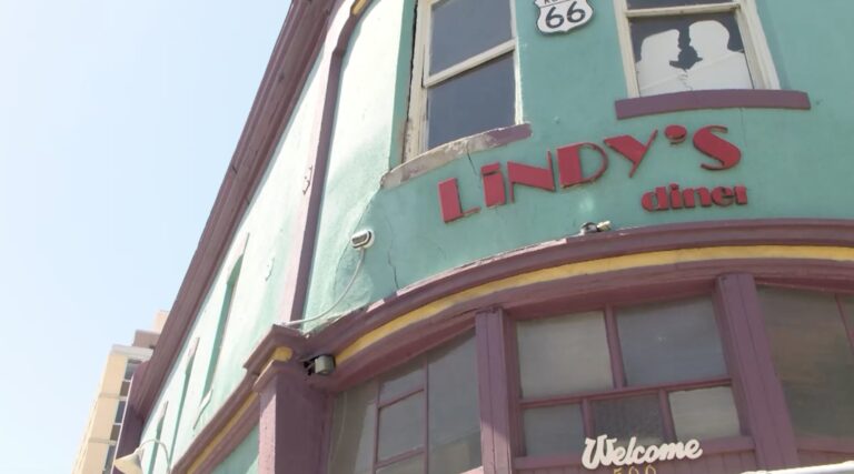El icónico restaurante “Lindy’s Diner” ha clausurado tras multiples infracciones.
