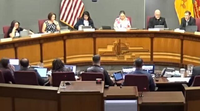 Albuquerque aprueba medida para proteger a inquilinos durante olas de calor
