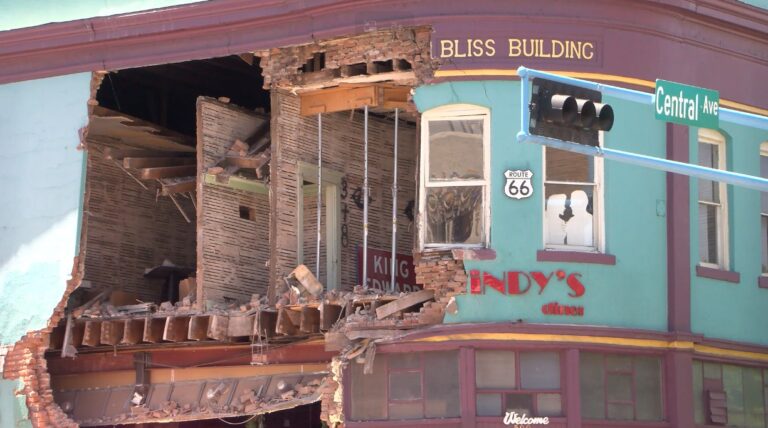 Autoridades de Albuquerque darán actualización sobre colapso parcial de Lindy’s Diner y cierres viales