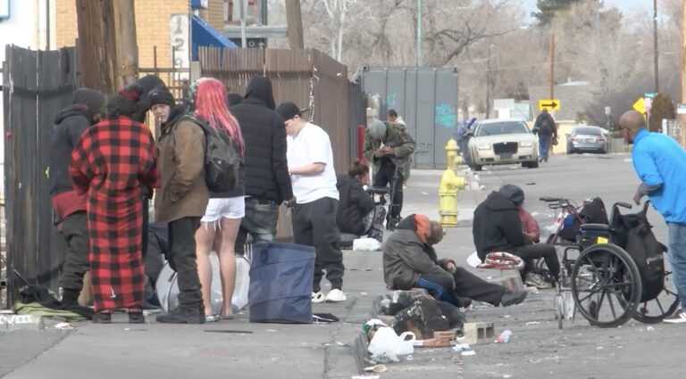 Albuquerque busca crear el primer espacio seguro exterior para personas sin hogar en la ciudad