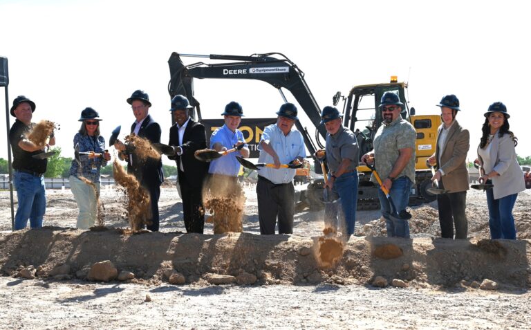 Inicia la construcción de Plaza Luna Lofts: Nuevo complejo de vivienda asequible para adultos mayores en Los Lunas