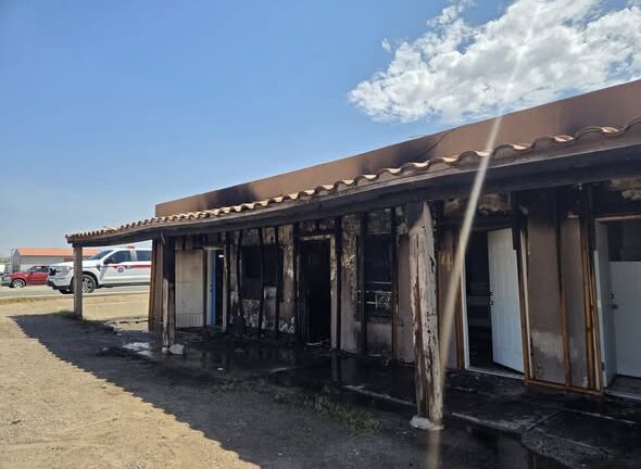 Bomberos de Las Cruces sofocan incendio en complejo de apartamentos; cuatro personas resultaron desplazadas