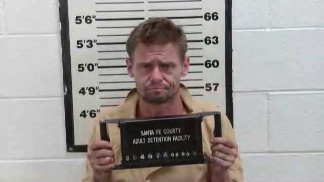 Policía de Santa Fe arresta a hombre por agresión e intento de secuestro
