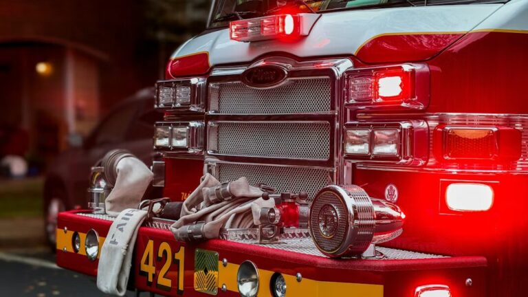 Incendio destruye casa móvil en Weslaco