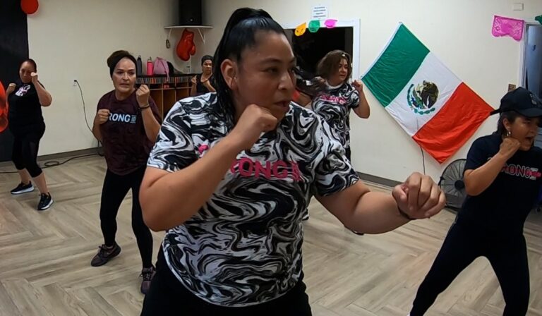 STRONG Nation fortalece a mujeres de Logan Heights y une a la comunidad a través del deporte